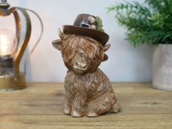 Highland Cow With A Hat (11140)