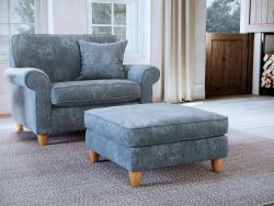 Model 33 - Footstool Sic - Glory